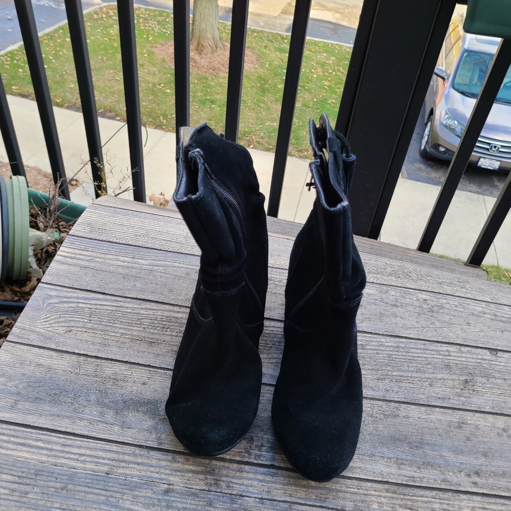 White Mountain Black Wedge Boots - Picture 5 of 10